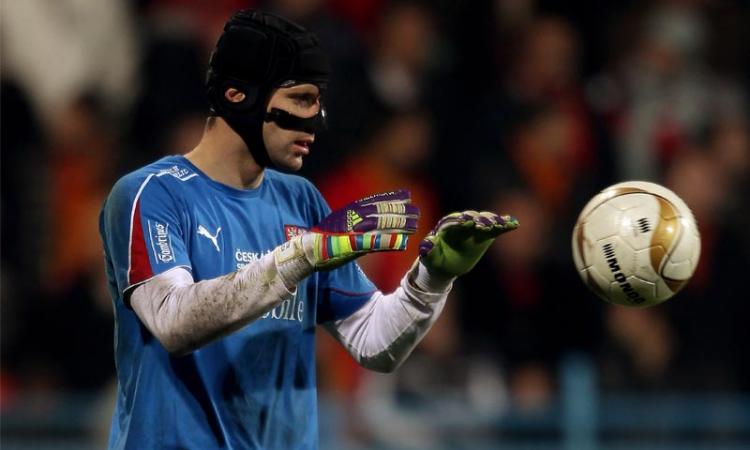 Barcellona: Cech del Chelsea per il dopo Valdes