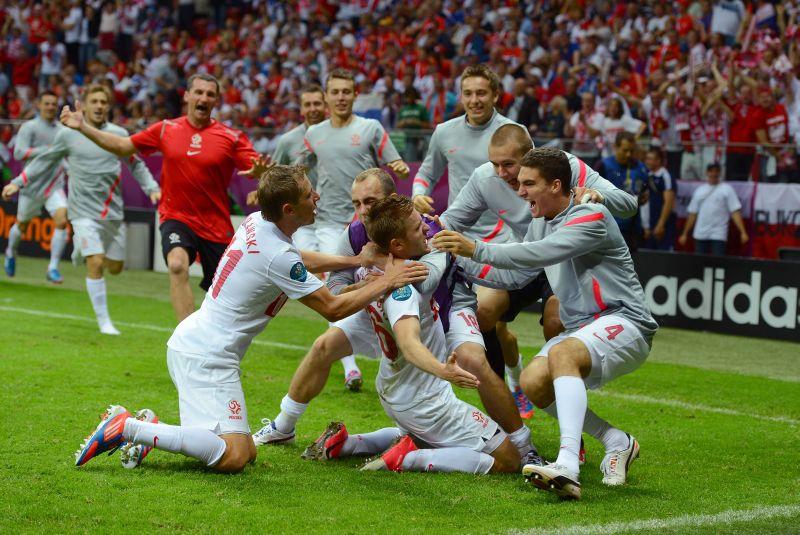 Euro 2012: Jiracek-Pilar, Grecia ko! La Polonia pareggia anche con la Russia. VIDEO