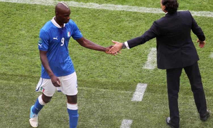 'Van Persie alla Juve? Pensaci bene! Balotelli? Torna in serie A quando vuole'