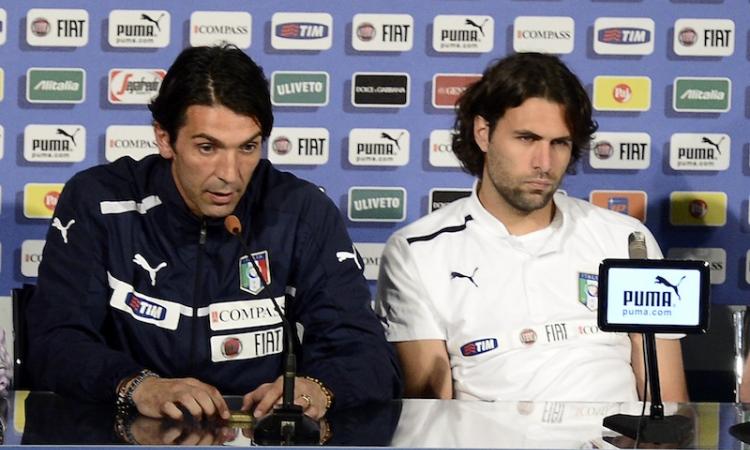 Sirigu: 'Un privilegio essere azzurro con Buffon'