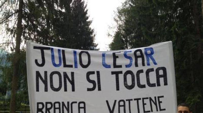 Via Julio Cesar: |Tifosi contro Branca