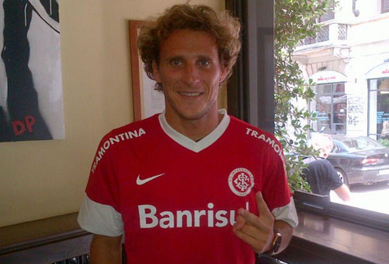 VIDEO I primi due gol di Forlan in Brasile