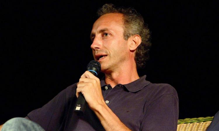 Travaglio: 'Sono vicino di Ronaldo, quando passa sembra l'FBI'
