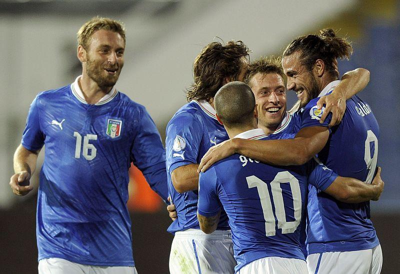 Grinta Italia: così si va in Brasile. Super De Rossi, Osvaldo gol: contento Zeman?