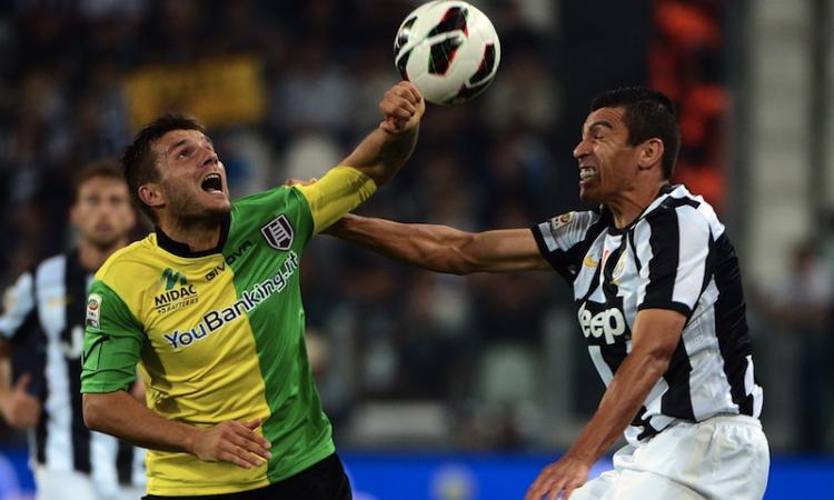 Fenerbahçe:|Bussa alla porta della Juve per Lucio