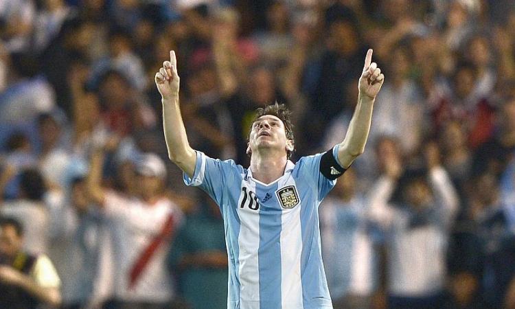 Messi:|'Al Papa vorrei dedicare il Mondiale'