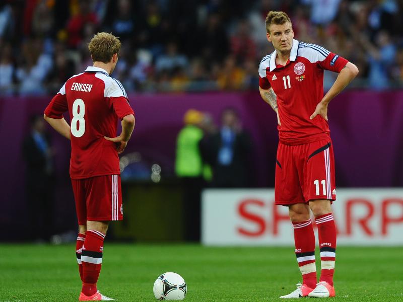 Bendtner bocciato, piace Eriksen