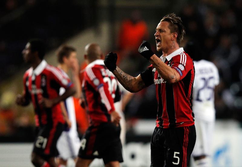 Allenamento Milan: Mexes in gruppo