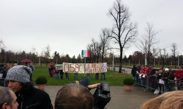 Ecco Piazzale Grande Torino, ma i tifosi protestano