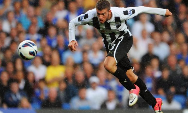 Santon: 'Tornerei in Italia solo al Milan'