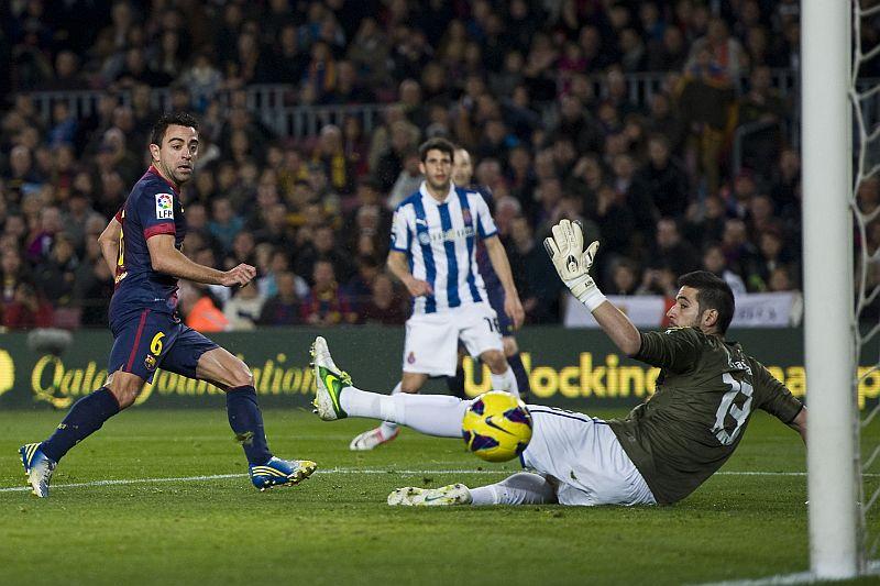 Liga: super Ronaldo, Real Madrid 4-3. C'è Vilanova, Barcellona-Espanyol 4-0