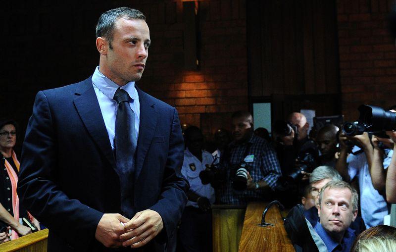 Pistorius condannato a cinque anni di carcere