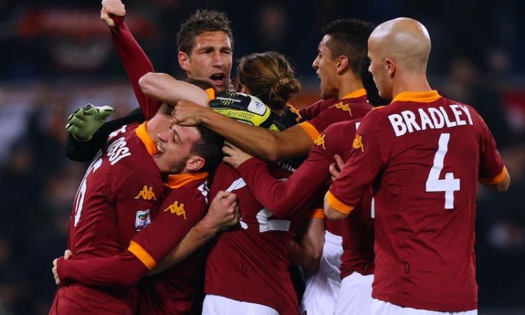 Roma, Totti: 'Scudetto? Ci siamo, ma il campionato è lungo'