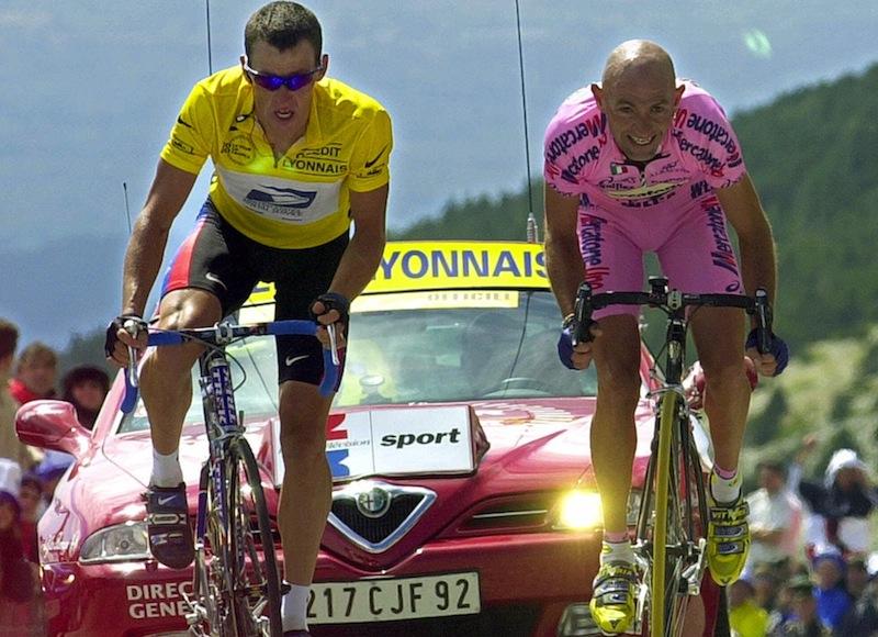 'Il pirata e il cowboy'. Leo Turrini riscrive le storie maledette di Pantani e Armstrong