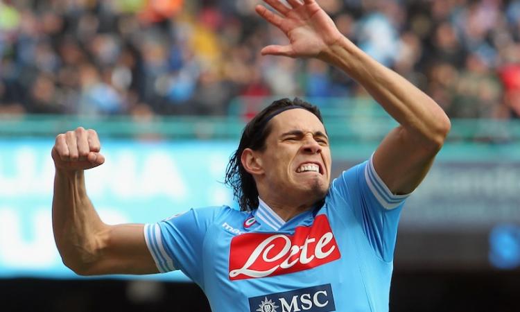 Napoli:|Allarme Cavani per un guasto all'aereo