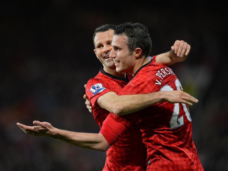 Van Persie fa tripletta: Manchester United campione d'Inghilterra!