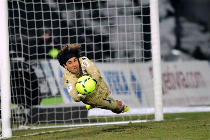 Napoli su Ochoa, l'Ajaccio: 'Costa sei milioni'