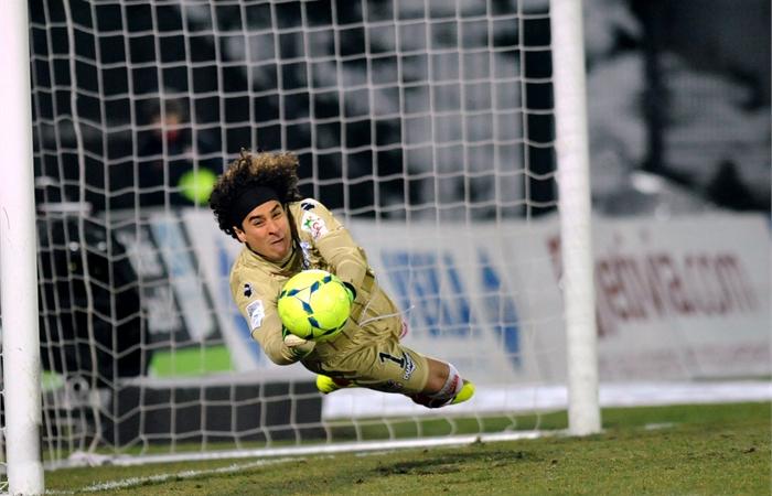 Marsiglia: piace un portiere messicano