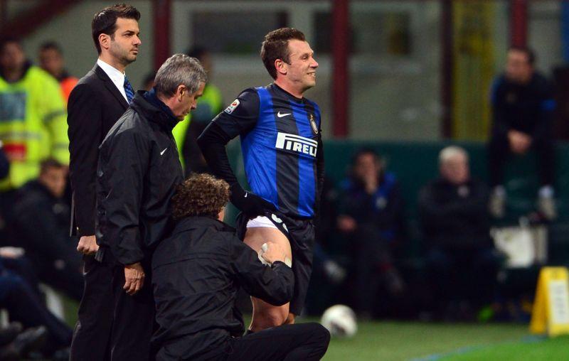 Inter, Cassano si rompe la mano destra!