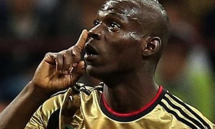 Rocchi, non basta sospendere per 97" Milan-Roma: stop al razzismo VIDEO
