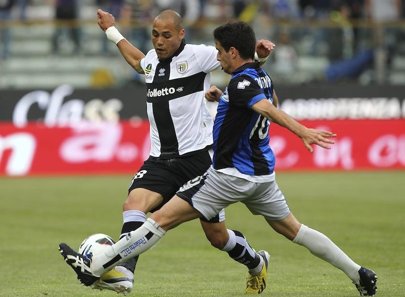 Parma: scambio Benalouane-Senderos col Fulham