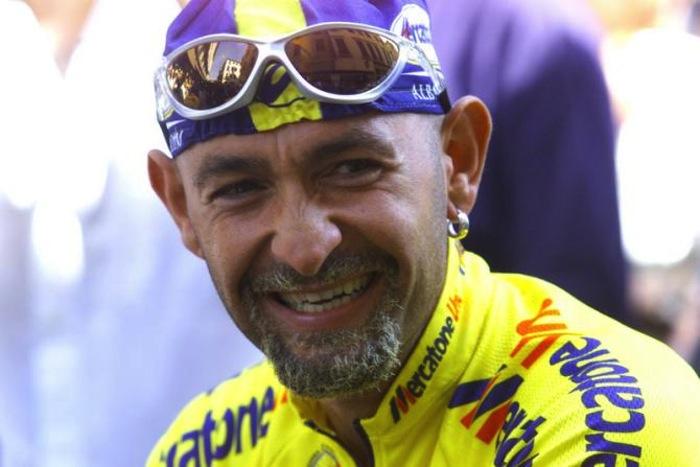 L'Italia ricorda il grande Marco Pantani, morto 15 anni fa VIDEO