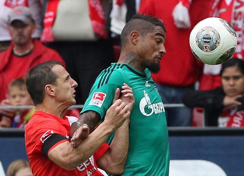 Bundesliga: che gol Boateng con lo Schalke 04 VIDEO