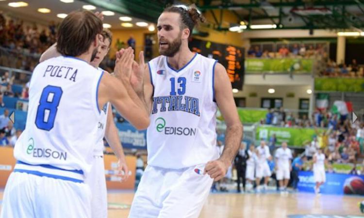 Eurobasket: spettacolo Italia! Demolita la Turchia, secondo turno ad un passo