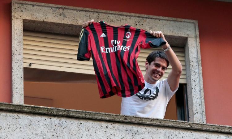 Tutto il Milan abbraccia Kakà VIDEO