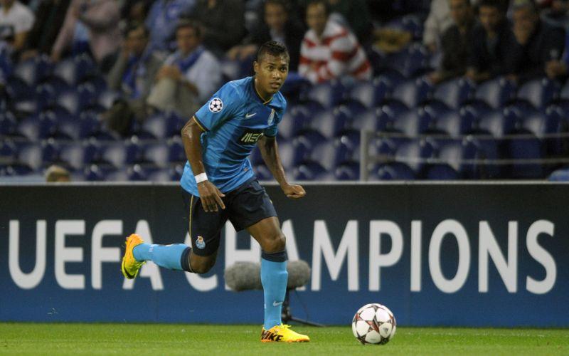 Inter: insidia inglese per Alex Sandro del Porto