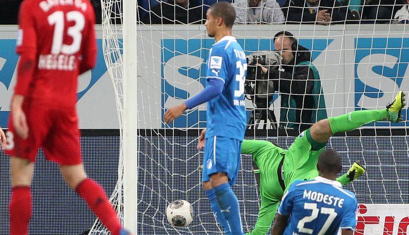 Bundesliga: è caos dopo il gol fantasma di Kiessling VIDEO