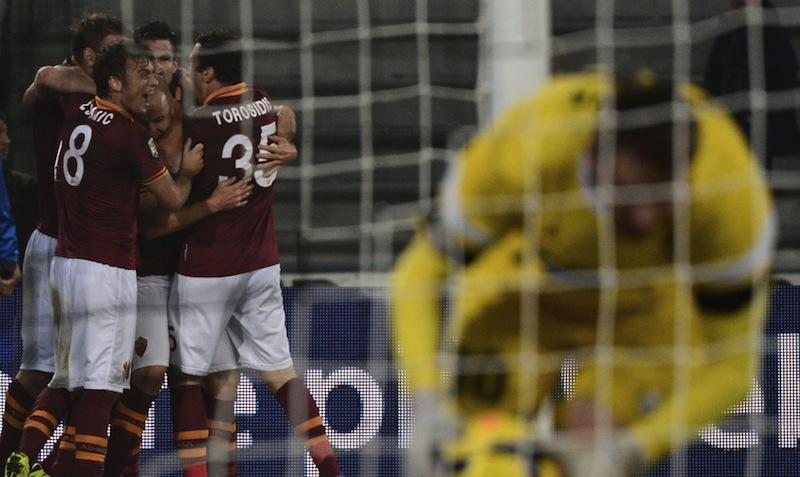 Serie A: Roma, 9 vittorie su 9! Cuadrado trascina la Fiorentina, Higuain batte il Torino. Klose show, Lazio-Cagliari 2-0