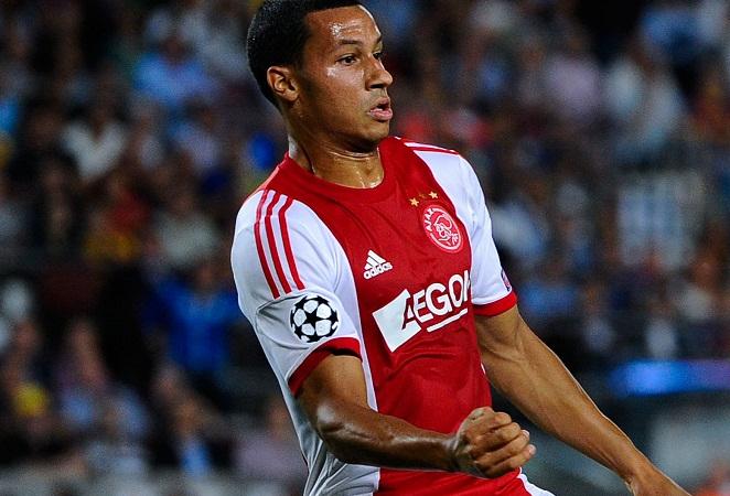 Arsenal: sulla destra si punta a van Rhijn