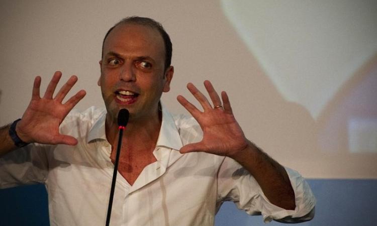 Coppa Italia, Alfano: 'Sto pensando al Daspo a vita'