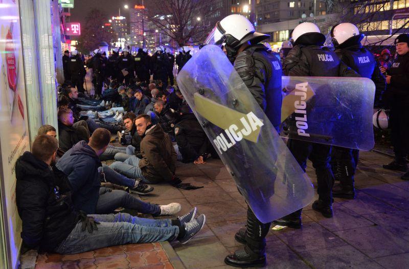 Lazio: per alcuni tifosi l'incubo di Varsavia continua...