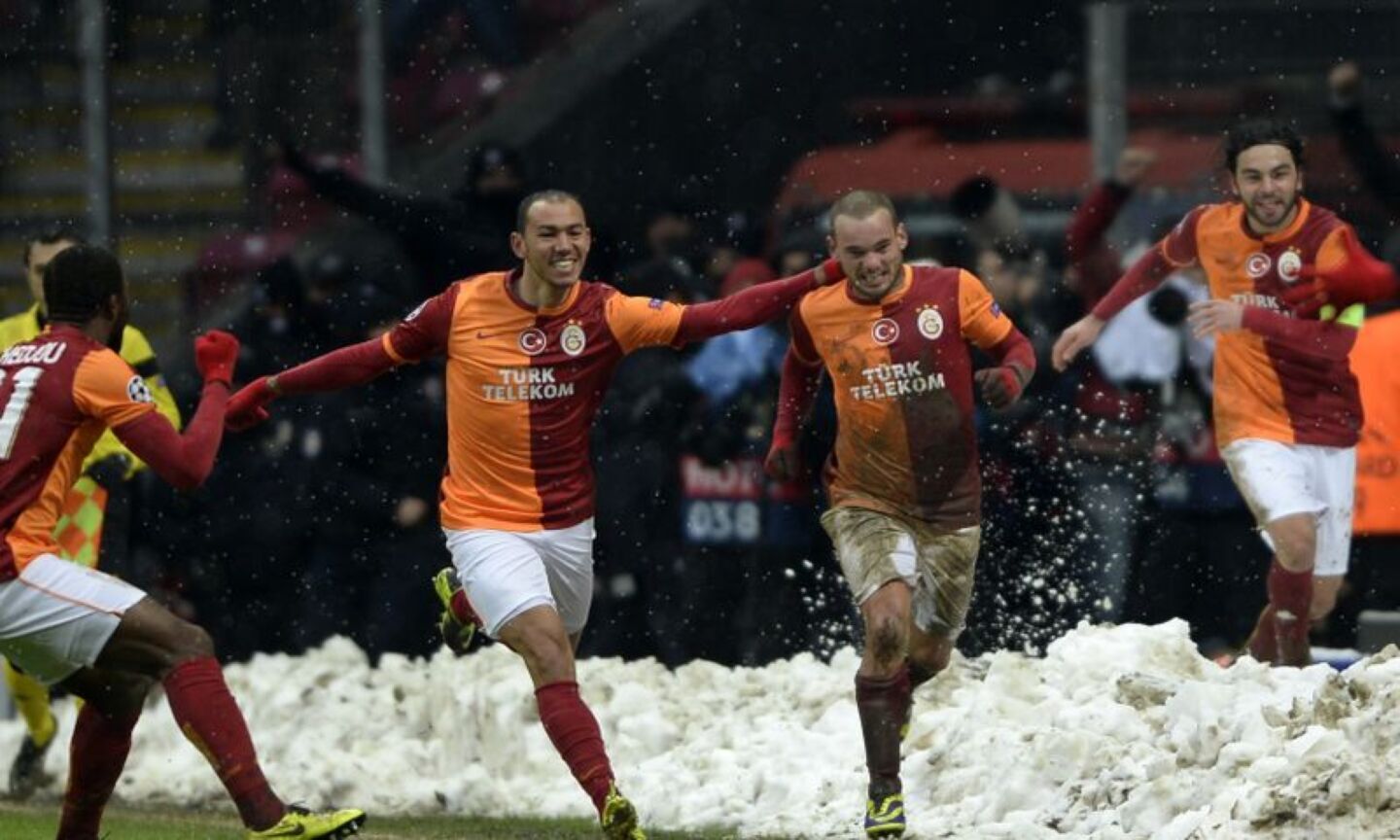 Sneijder e Felipe Melo prendono in giro la Juve