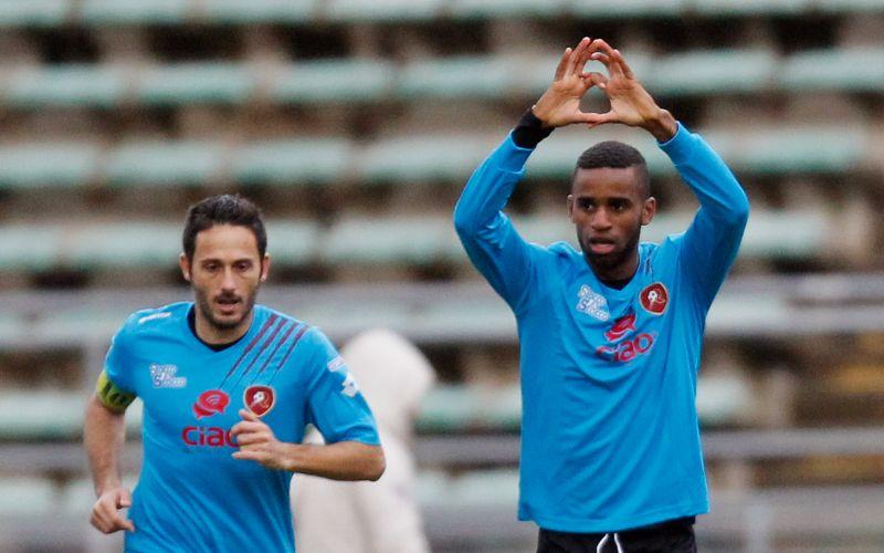 Livorno, UFFICIALE: arriva Maicon