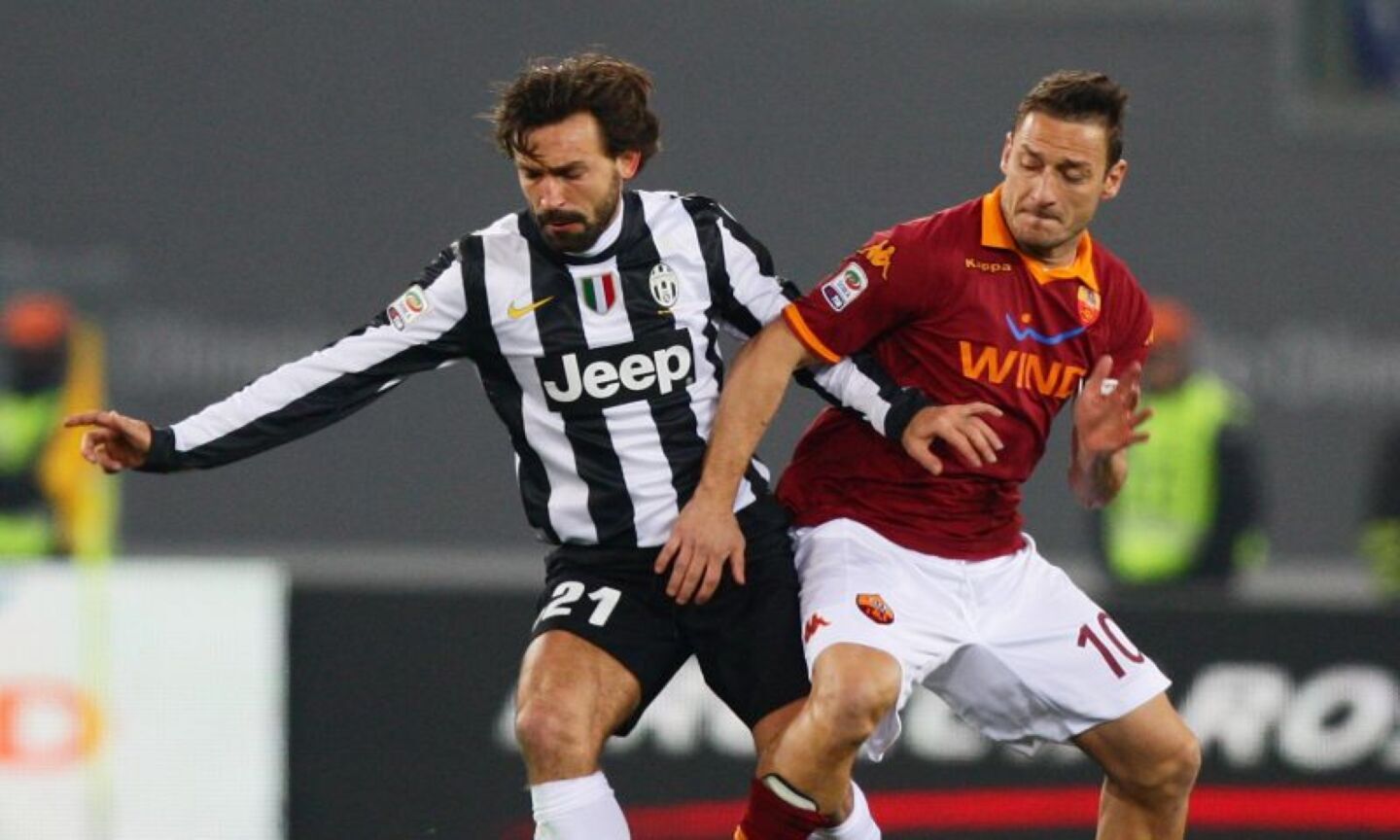 Totti risponde a Pirlo: 'Io juventino? Forse hai il Covid...'