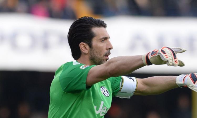 Juventus, Buffon: 'Caro Del Piero, non mi segni' VIDEO