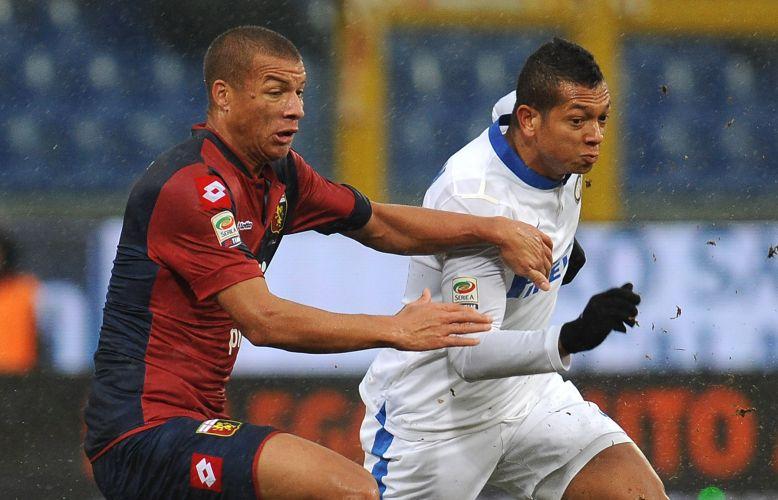 Guarin: 'Firmo a vita con l'Inter'