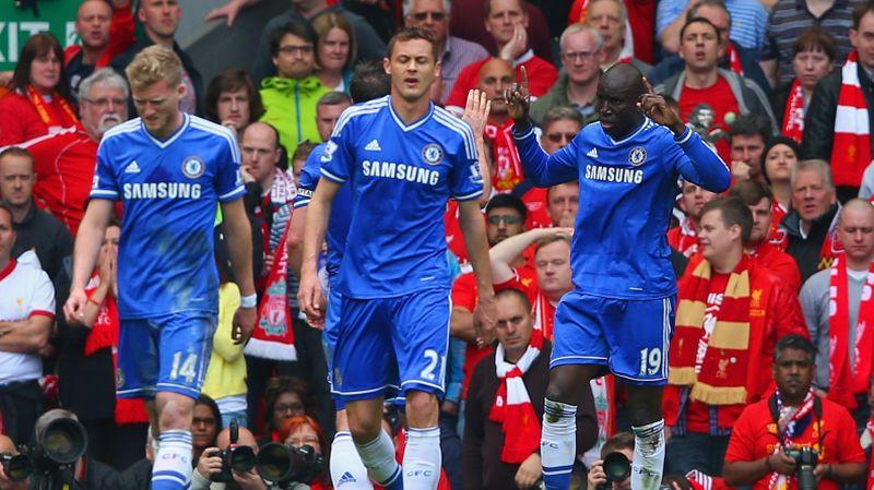 Liverpool-Chelsea 0-2: Premier riaperta