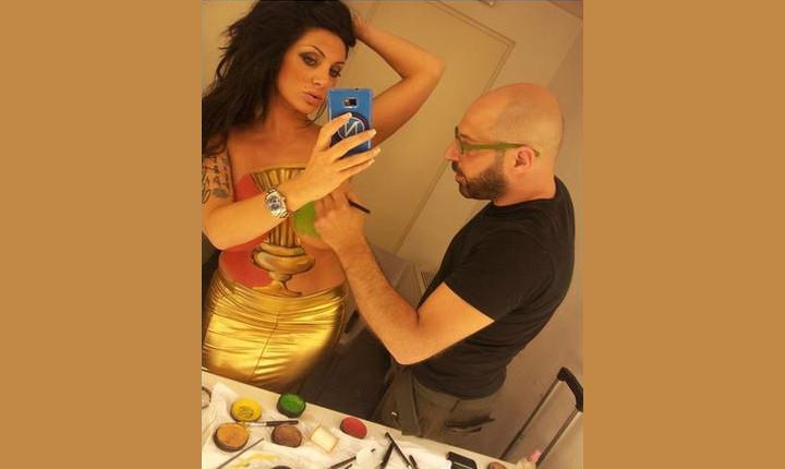 Ancora Coppa Italia: un bodypainting hot della Fruscio per il Napoli FOTO