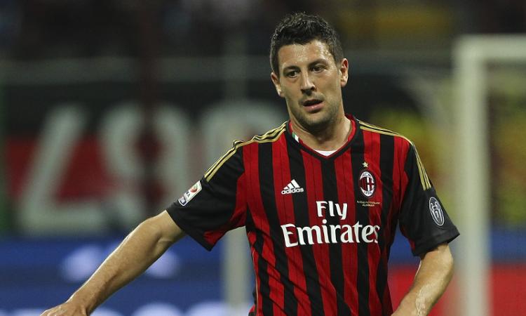 Milan, Bonera: ‘La mia fede milanista mi ha portato a giocare i derby in maniera diversa’