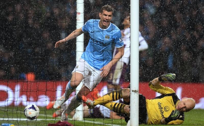 Dzeko: 'Ho ricevuto tante offerte ma resto al Manchester City'