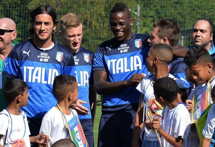 Italiamania: grande festa dei bambini con Balotelli, Pirlo e gli altri azzurri