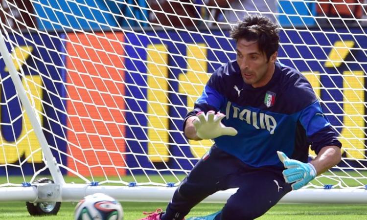 VIDEO Buffon fa 150 in Azzurro: 'Ma non punto a quota 200'