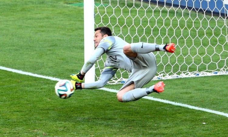 Julio Cesar, UFFICIALE: il portiere torna al QPR