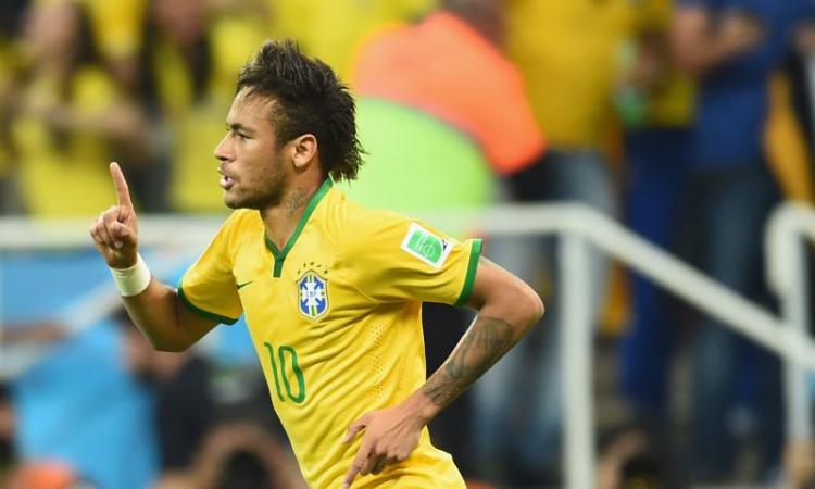 Neymar e un arbitro disastroso spingono il Brasile: 3-1 alla Croazia