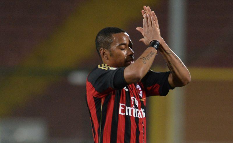 Milan, Robinho: Usa + Brasile