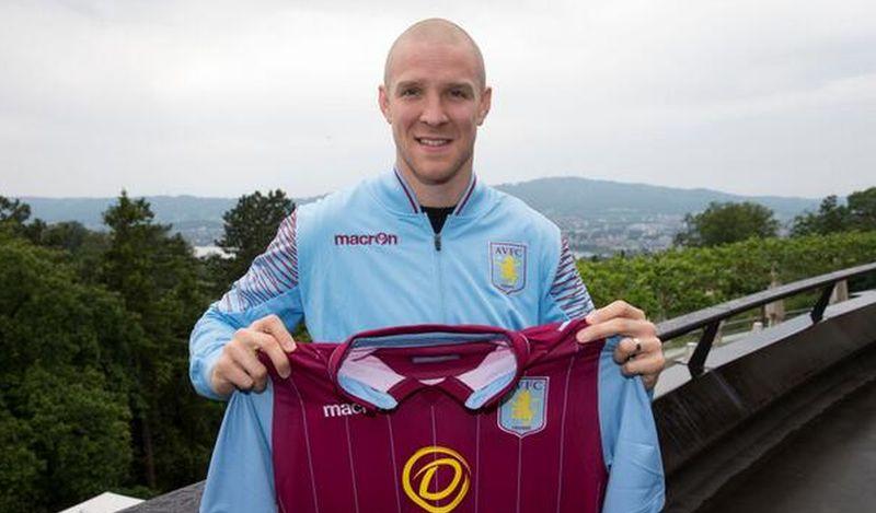 L'ex Milan Senderos si allena con i Rangers